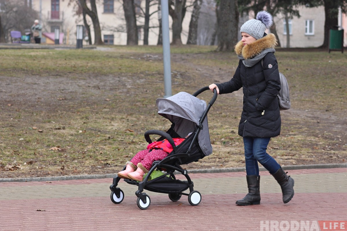 Гродненцы в последний день зимы. Фото