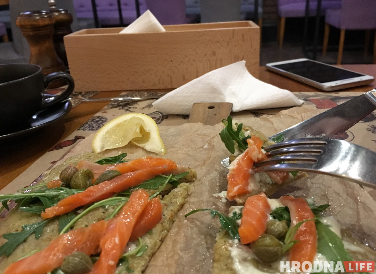 Смачна, але не вельмі хутка. Правяраем вячэру ў гастра-бары Werden