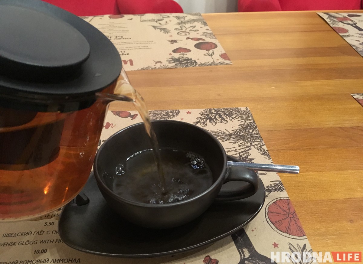 Смачна, але не вельмі хутка. Правяраем вячэру ў гастра-бары Werden