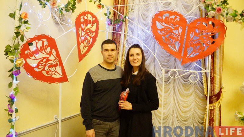 Богини и купидоны спустились с Олимпа поздравить гродненских влюблённых