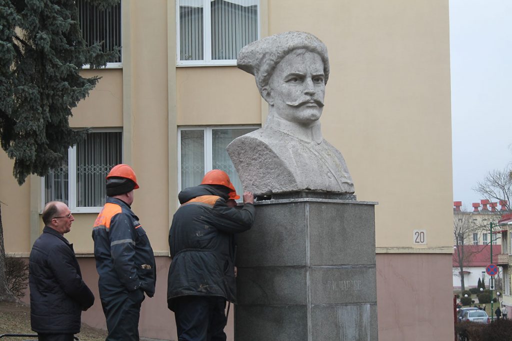 У Гродне дэмантуюць помнік Чапаеву (абноўлена)