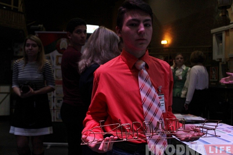 Глядзіце, якая арыгінальная велапаркоўка ёсць у Гродне Глядзіце, якая арыгінальная велапаркоўка ёсць у Гродне