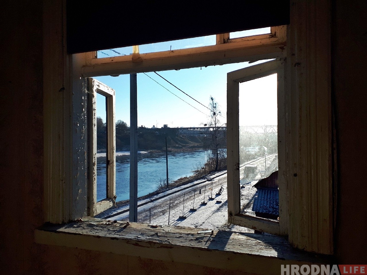 Зачыстка на Леванабярэжнай: пад знос пайшлі два драўляныя дамы