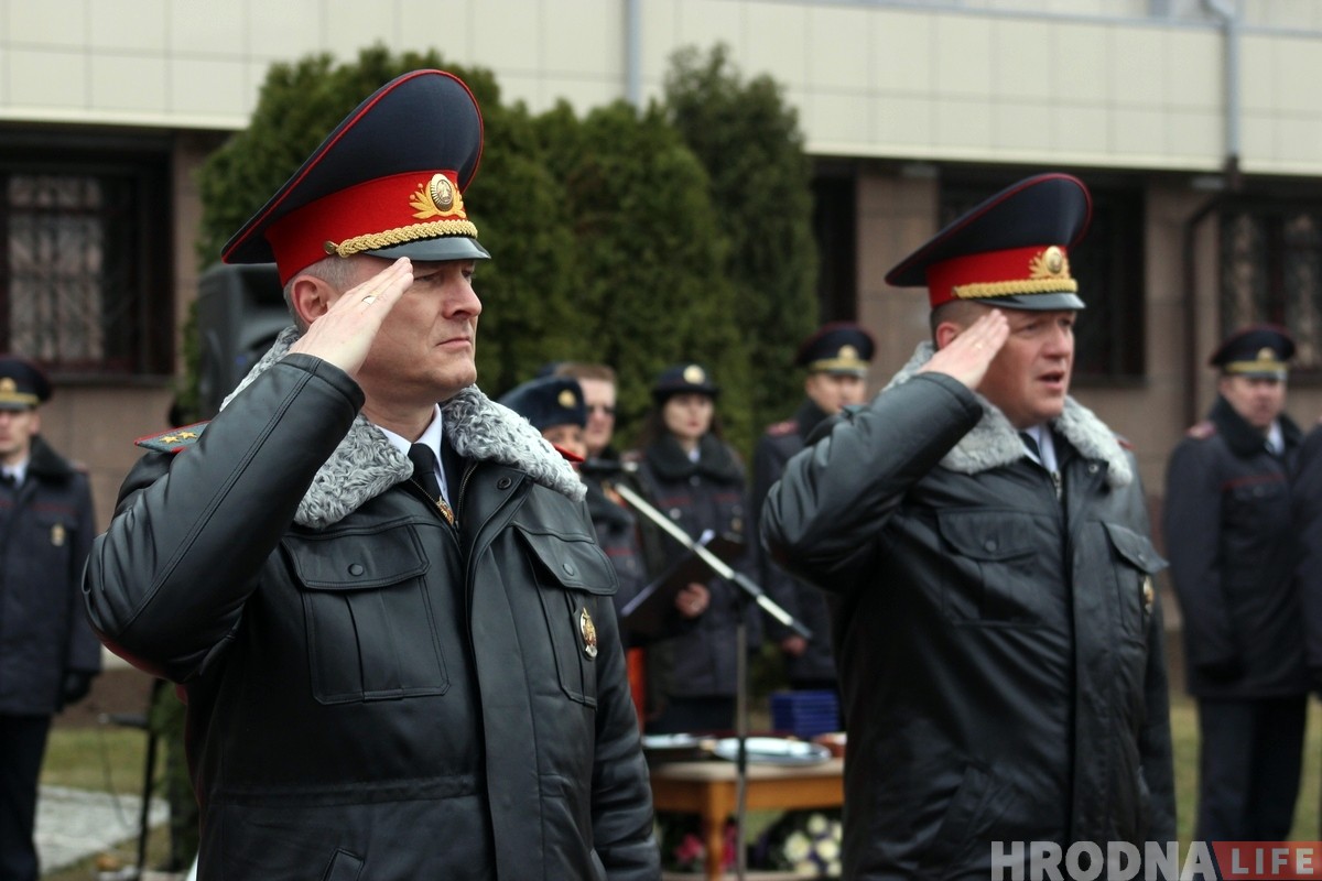 Гродзенская міліцыя ў дзень свайго свята прайшла маршам па вуліцах горада 