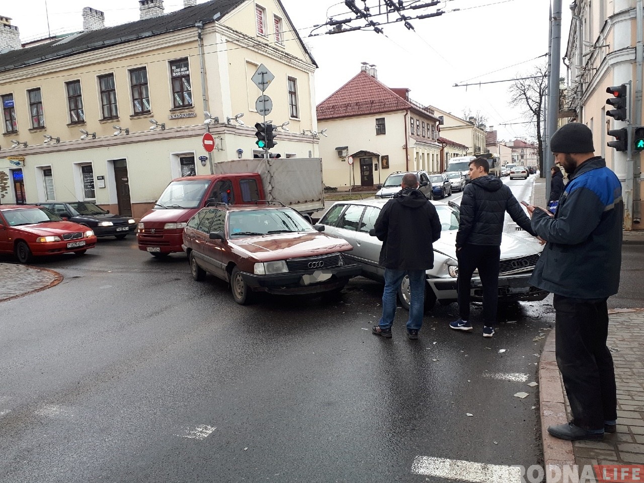 Фотофакт: на Кирова-Социалистической очередное ДТП