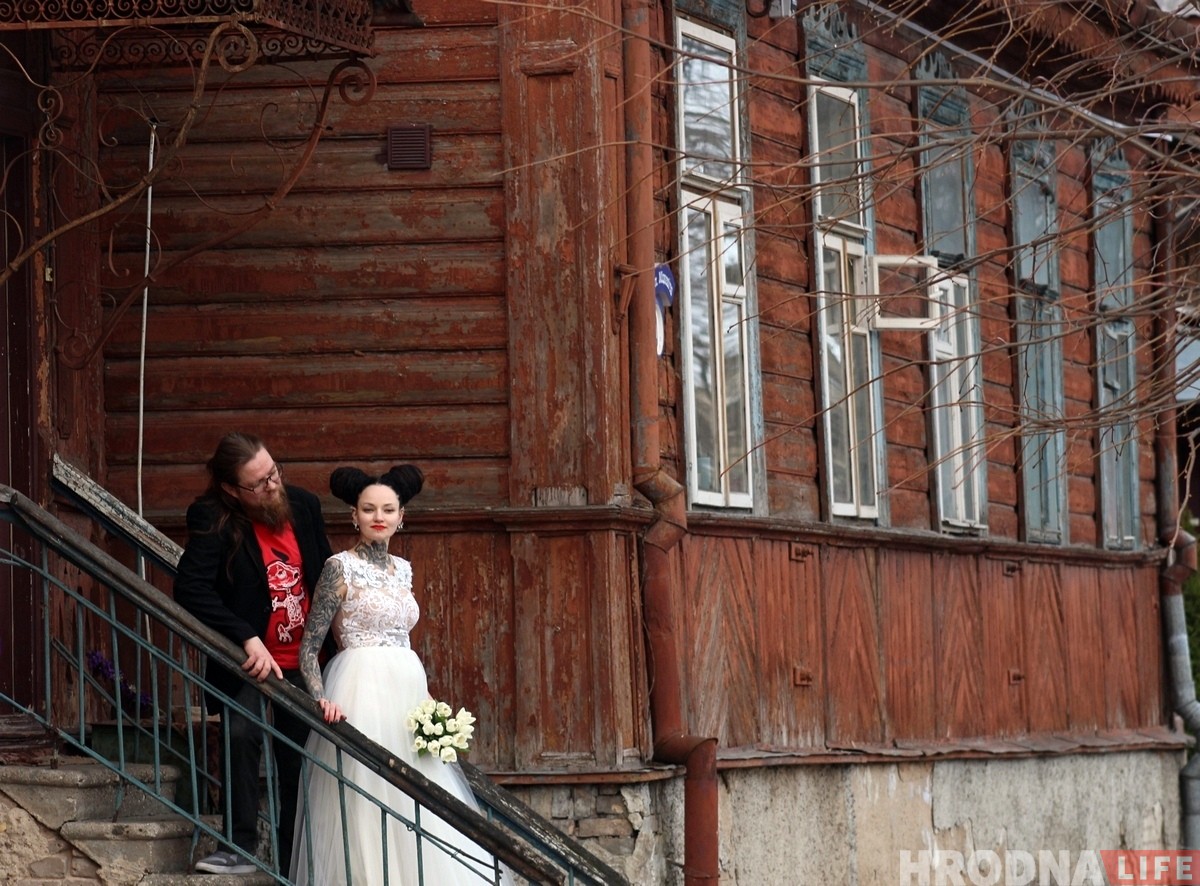 "Такую красоту надо ценить". Почему фотографка снимает молодожёнов в атмосфере Нового света