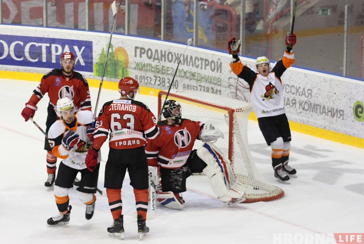 Зноў перамога "кратоў": "Нёман" прайграў у другім матчы паўфіналу