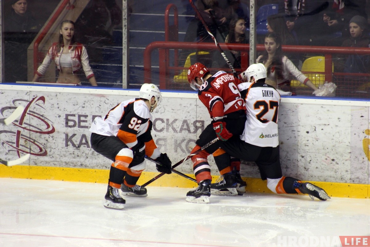 Чарговая перамога над "Шахцёрам" дазволіла "Нёману" выйсці наперад у серыі