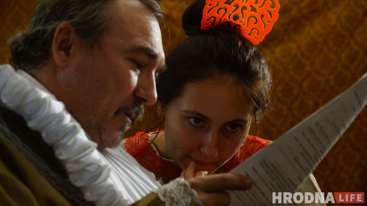 “Поставить можно и телефонный справочник". Сергей Бочков рассказал про 10 лет народного театра "Бочонок"