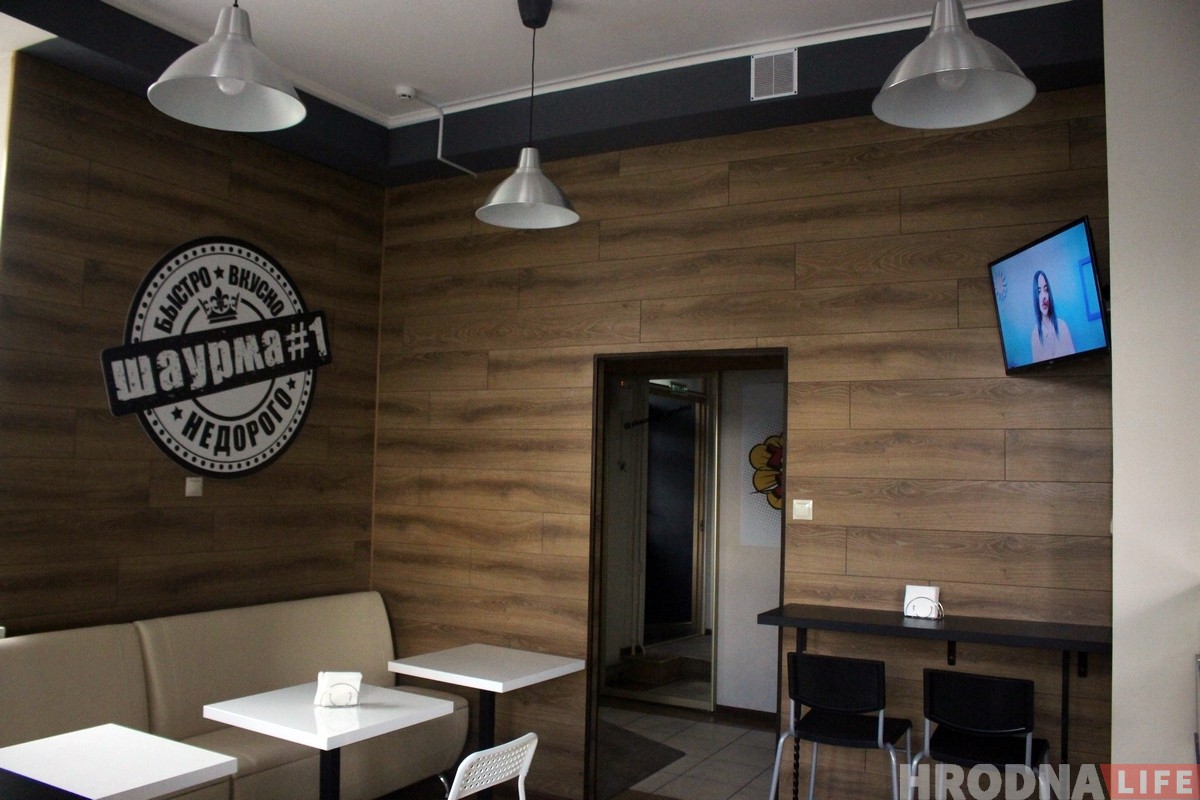 На Ажэшка адкрылася Шаурма#1. Туды перебраўся і тунісскі кухар На Ажэшка адкрылася Шаурма#1. Туды перебраўся і тунісскі кухар