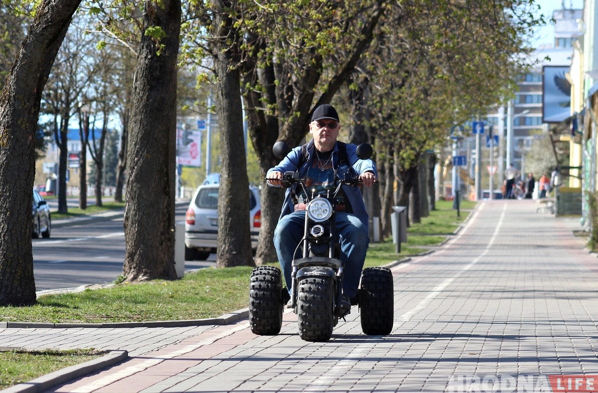 «За такім транспартам будучыня». Гродзенец распавёў, чаму перасеў на электратрайк «За такім транспартам будучыня». Гродзенец распавёў, чаму перасеў на электратрайк