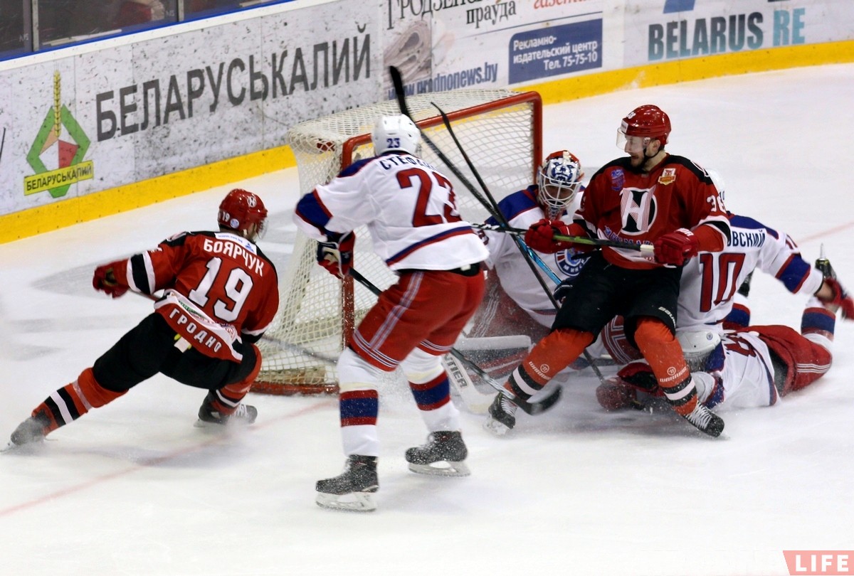 Моментов много, голов нет: "Неман" снова проиграл "Юности"