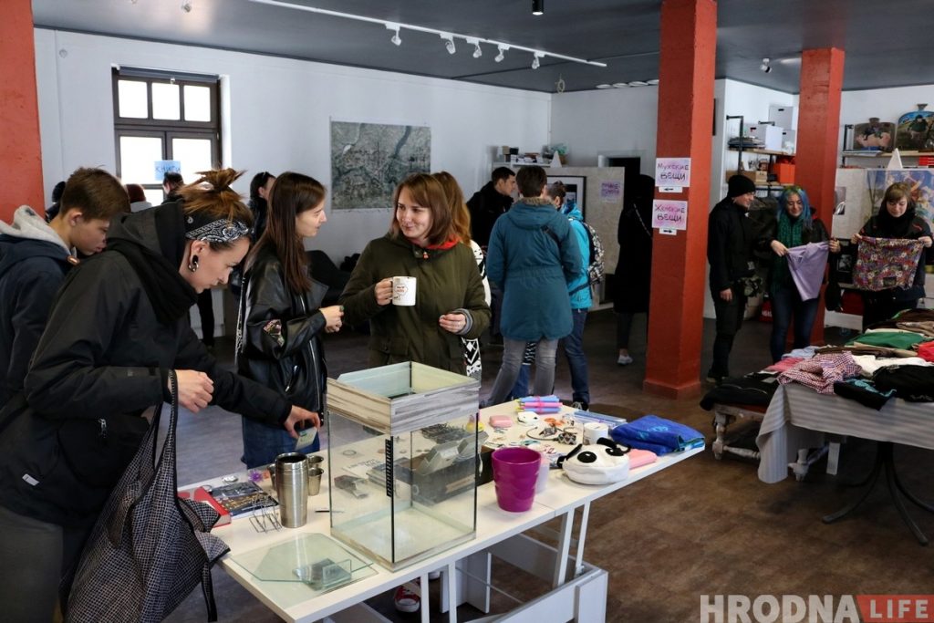 Экалагічна, стыльна і антыкапіталістычна. У Гродне адбыўся першы у 2019 годзе фрымаркет