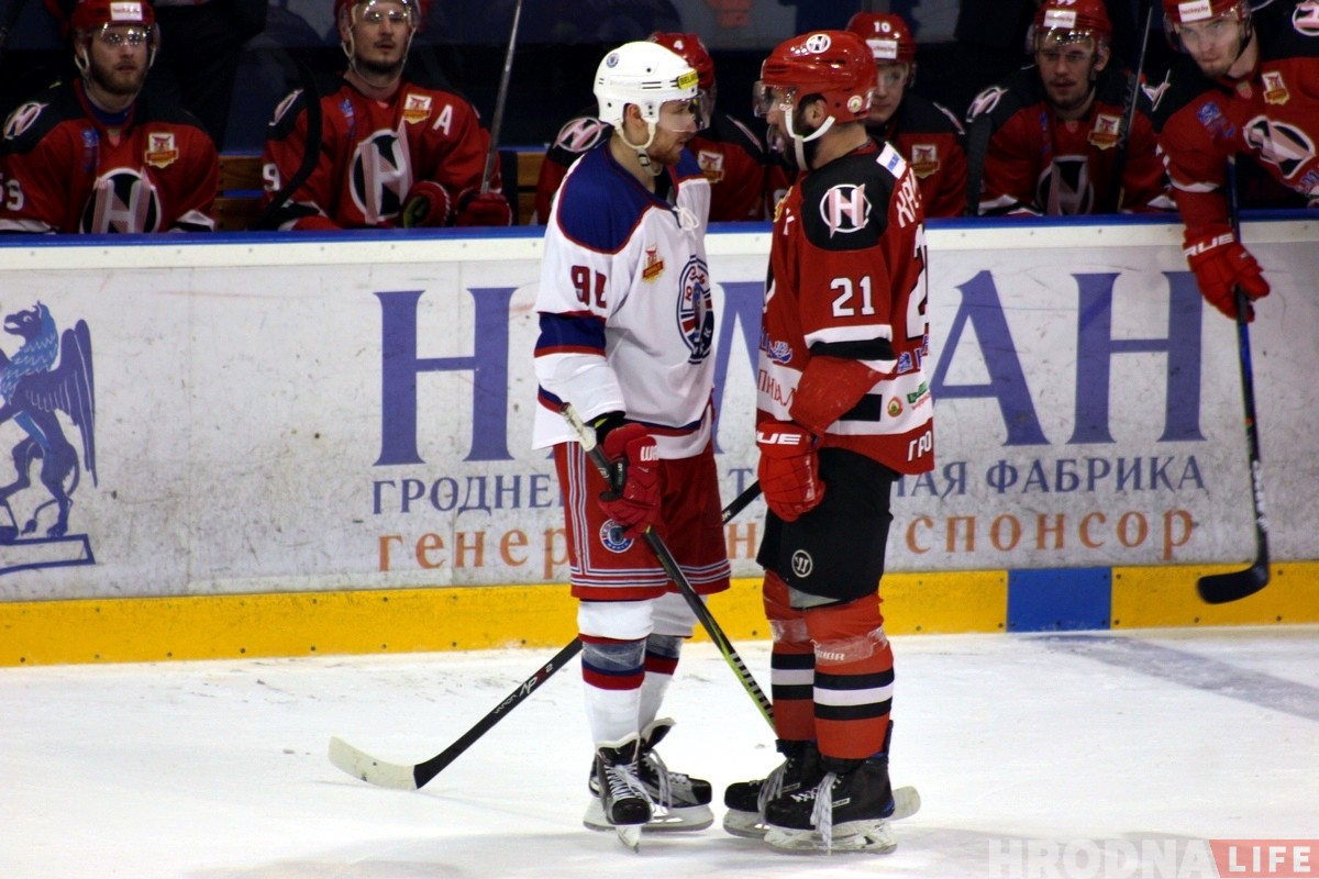 Моментов много, голов нет: "Неман" снова проиграл "Юности"