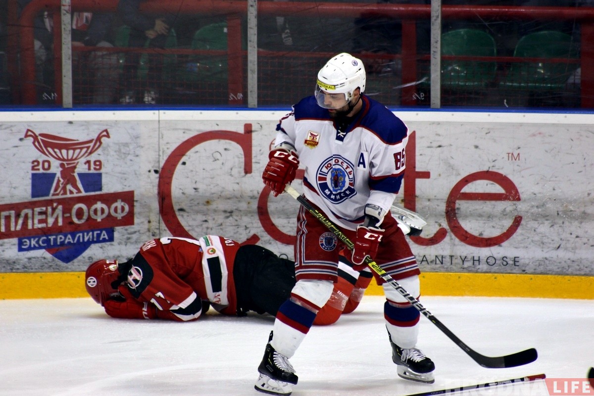 Моментов много, голов нет: "Неман" снова проиграл "Юности"