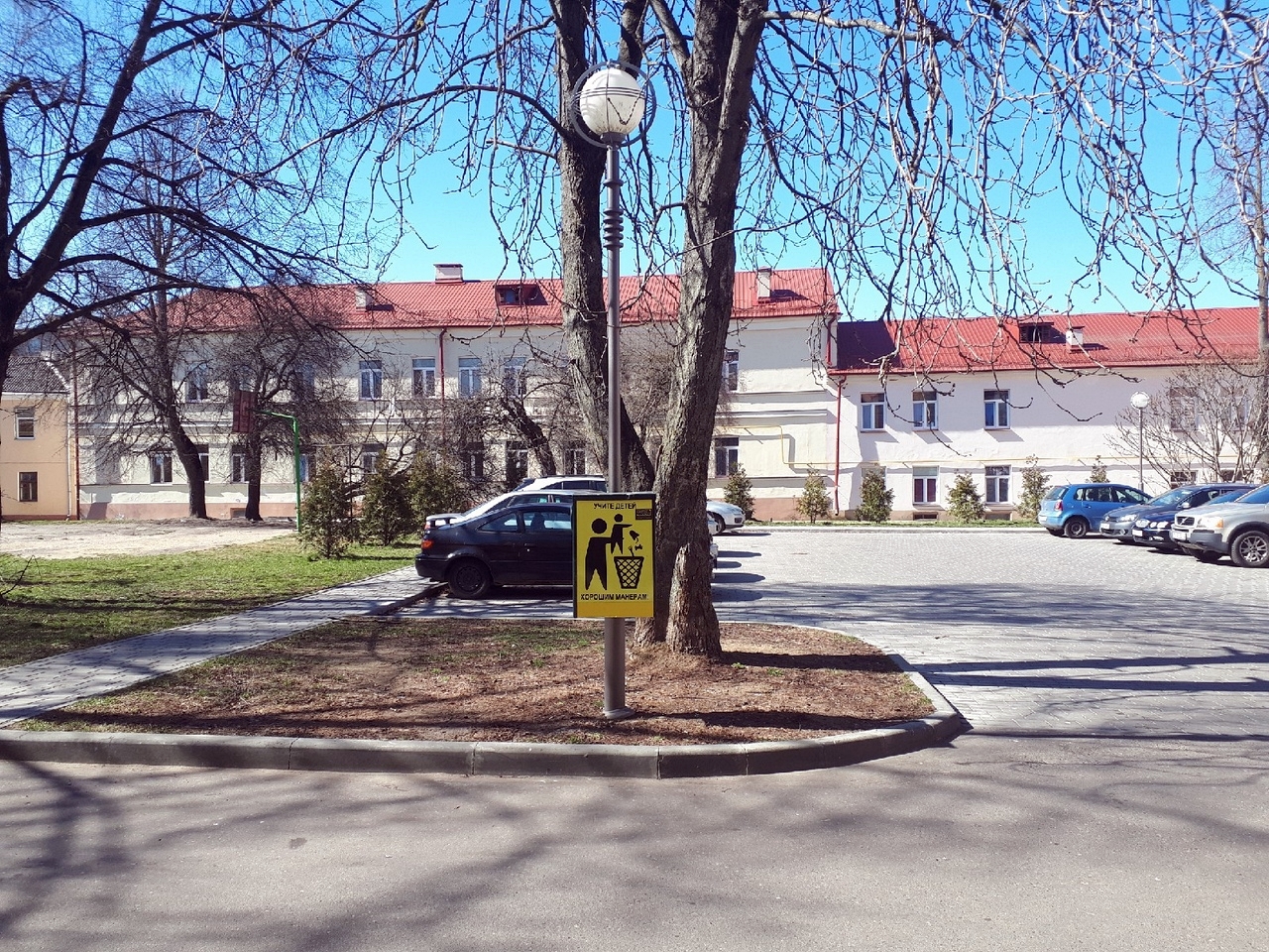 Гродненец предложил городу новые мусорные урны, но архитектура их пока не согласовывает