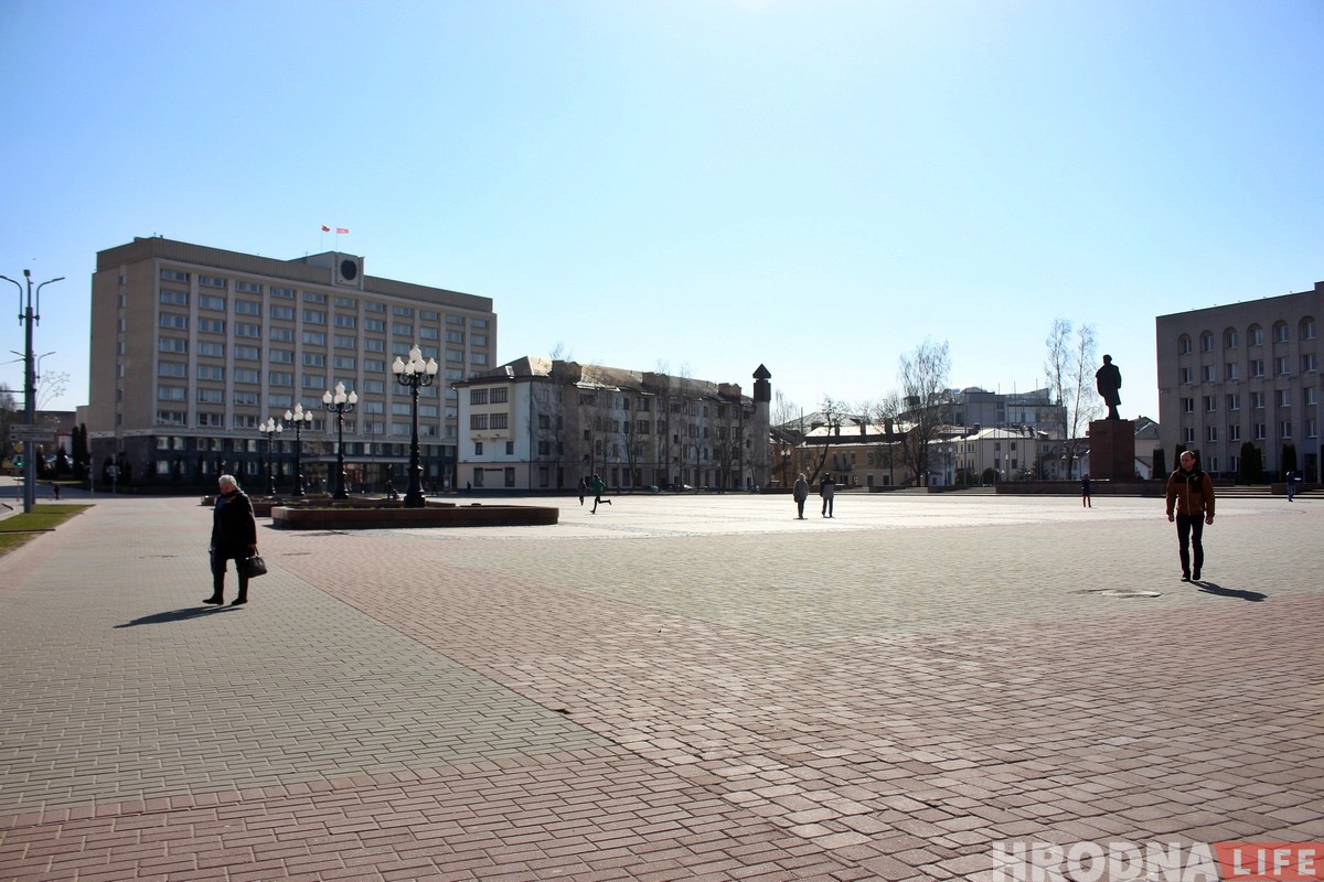 Каб людзі глядзелі не толькі на камень: плошчу Леніна плануюць азеляніць