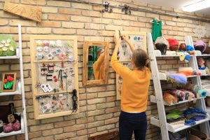 Новыя завушніцы бясплатна: у Гродне рыхтуюць Велікодны фрымаркет Новыя завушніцы бясплатна: у Гродне рыхтуюць Велікодны фрымаркет