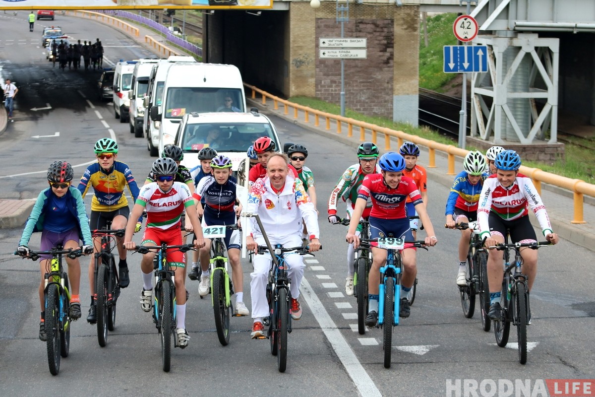 Гродна сустрэў эстафету агню "Полымя міру"