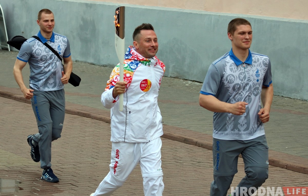 Гродна сустрэў эстафету агню "Полымя міру"