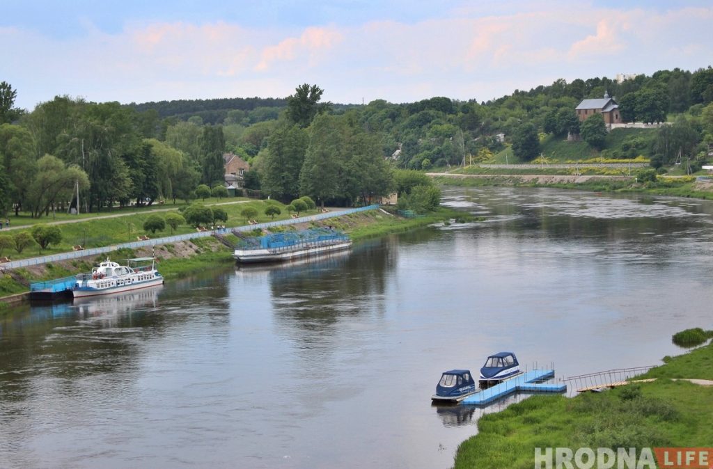 «Цеплаход ходзіць, а мы стаім» Чаму таксі на Нёмане яшчэ не пачало сезон?