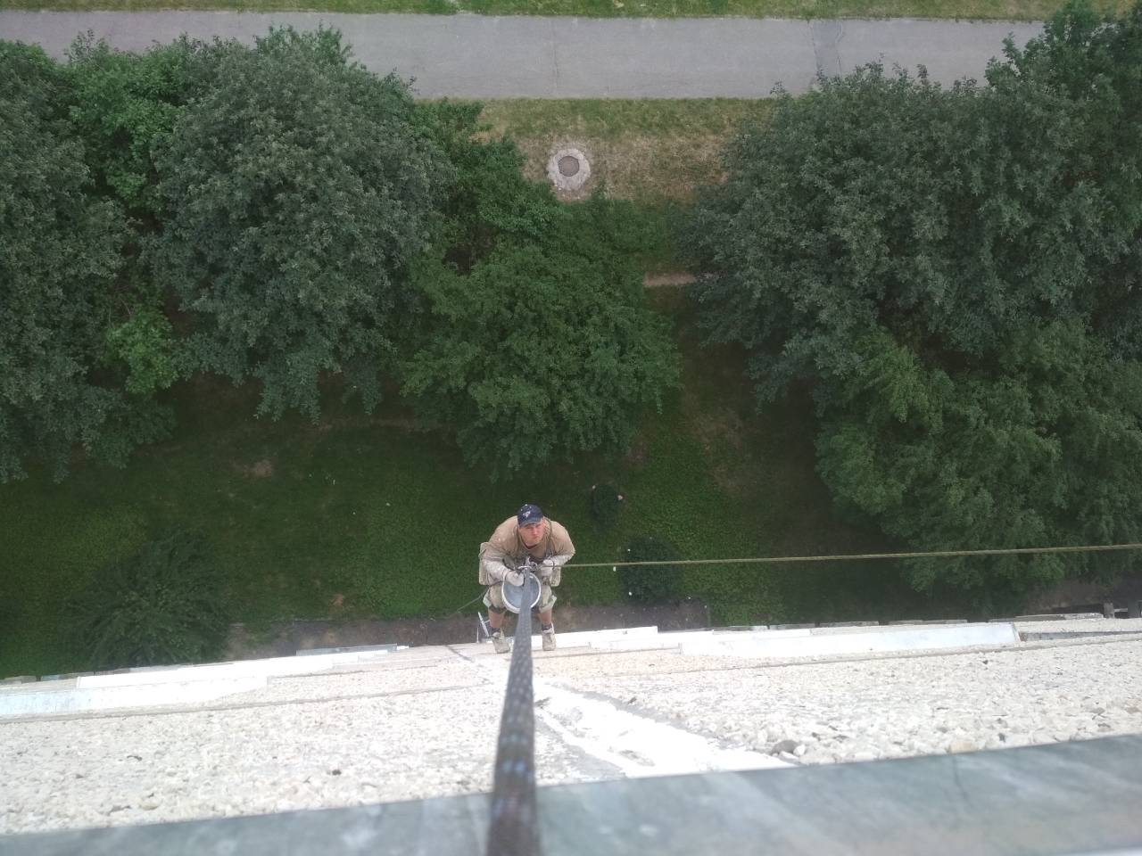 Промышленный альпинист из Гродно через Instagram рассказывает о работе и курьезах на высоте