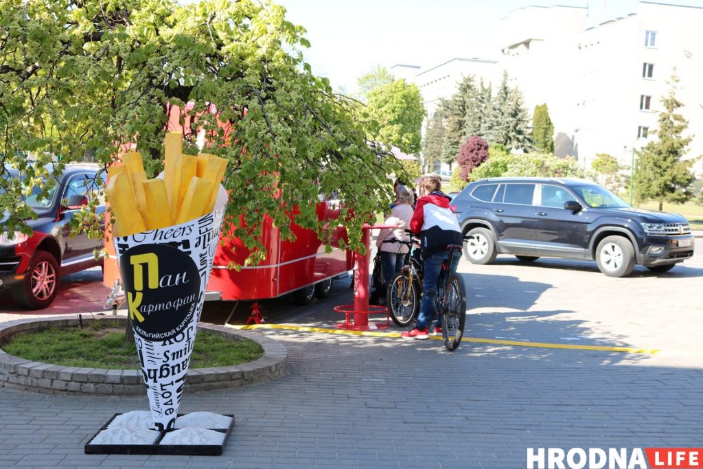 Фудтрак "Пан Картофан" открылся на Виленской: есть конусные пиццы и картошка с "секретным" хрустом