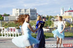 Сезон канцэртаў ля ратонды адкрылі да Дня Перамогі