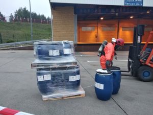 Фура і легкавік сутыкнуліся каля пункта пропуску "Каменны лог"