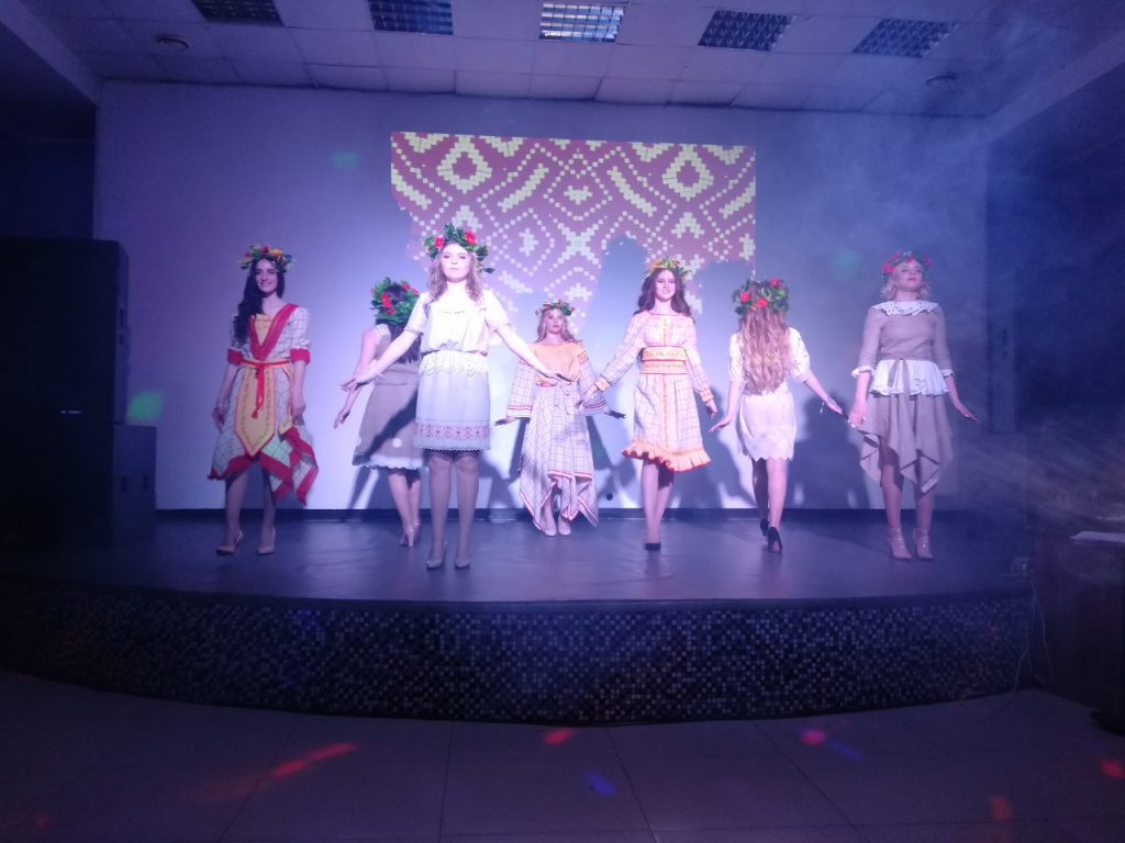 «Міс старшакласніцу» выбралі ў Скідзелі «Міс старшакласніцу» выбралі ў Скідзелі