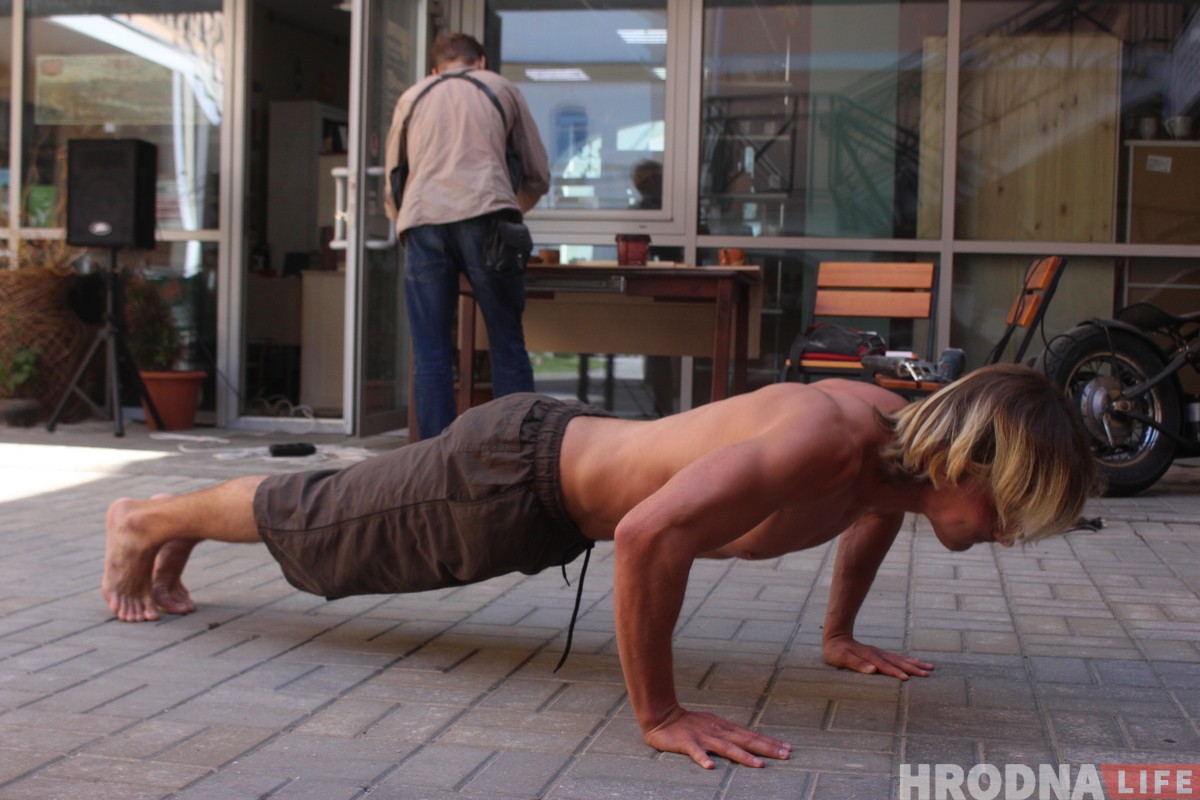 Наш чытач паспрабаваў пабіць рэкорд Гродна па адцісканнях. Не атрымалася