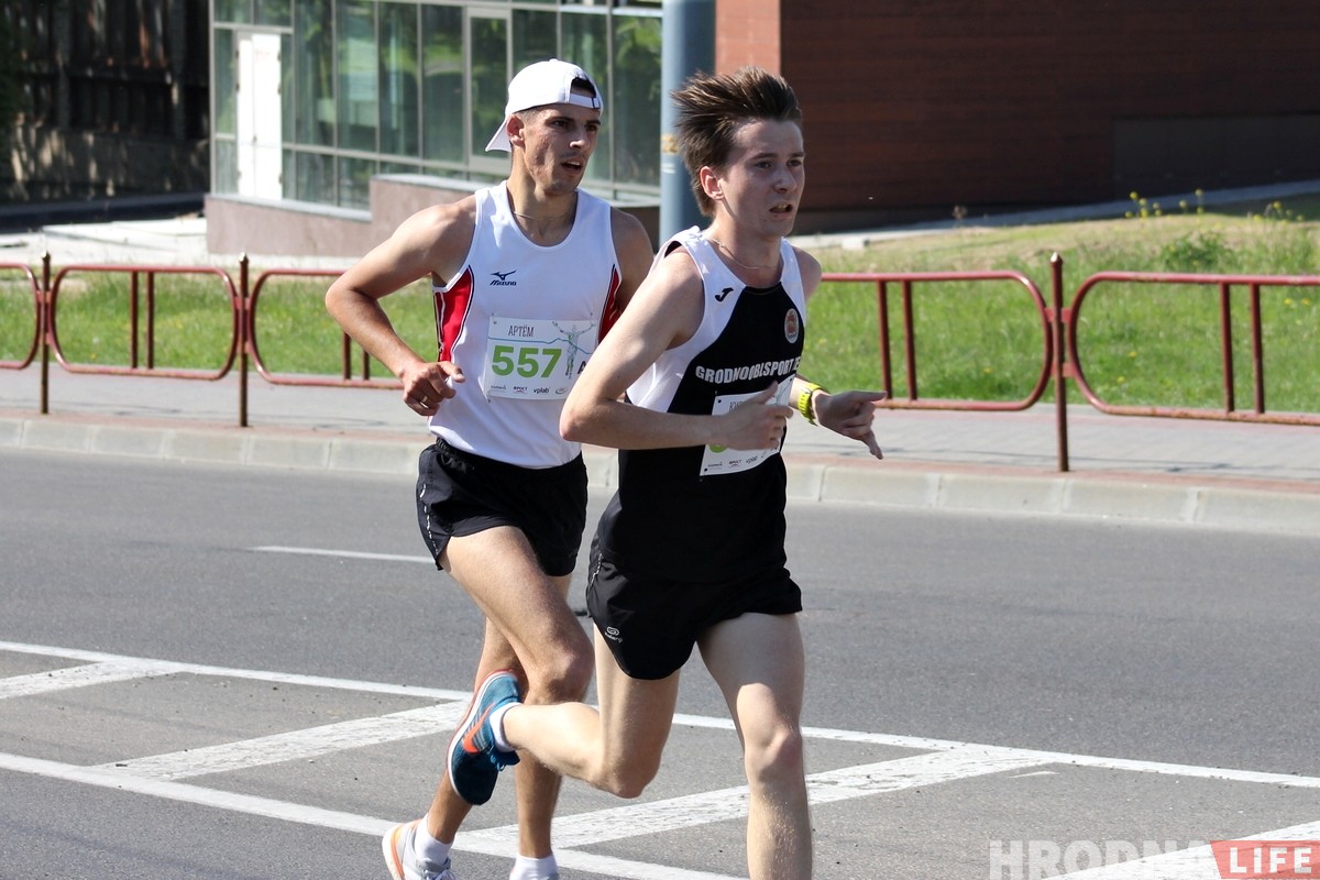 Трэцяя "Гарадзенская вандроўка” прайшла па вуліцах Гродна (ШУКАЙЦЕ СЯБЕ) Трэцяя "Гарадзенская вандроўка” прайшла па вуліцах Гродна (ШУКАЙЦЕ СЯБЕ)