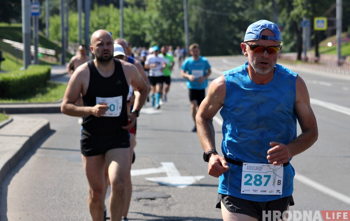 Трэцяя "Гарадзенская вандроўка” прайшла па вуліцах Гродна (ШУКАЙЦЕ СЯБЕ) Трэцяя "Гарадзенская вандроўка” прайшла па вуліцах Гродна (ШУКАЙЦЕ СЯБЕ)