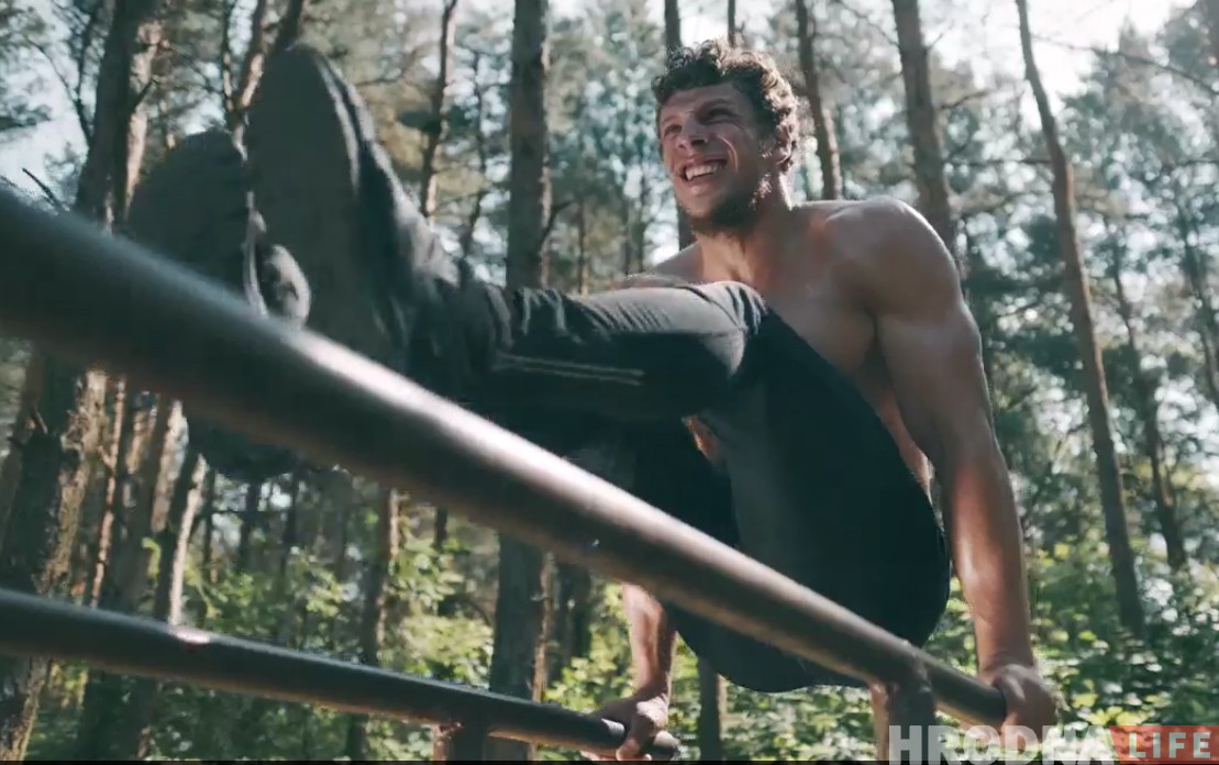 «Каб пракачаць сябе, не абавязкова цягаць жалеза ў зале». Гродзенец распавядае пра сілавыя трэніроўкі на прыродзе