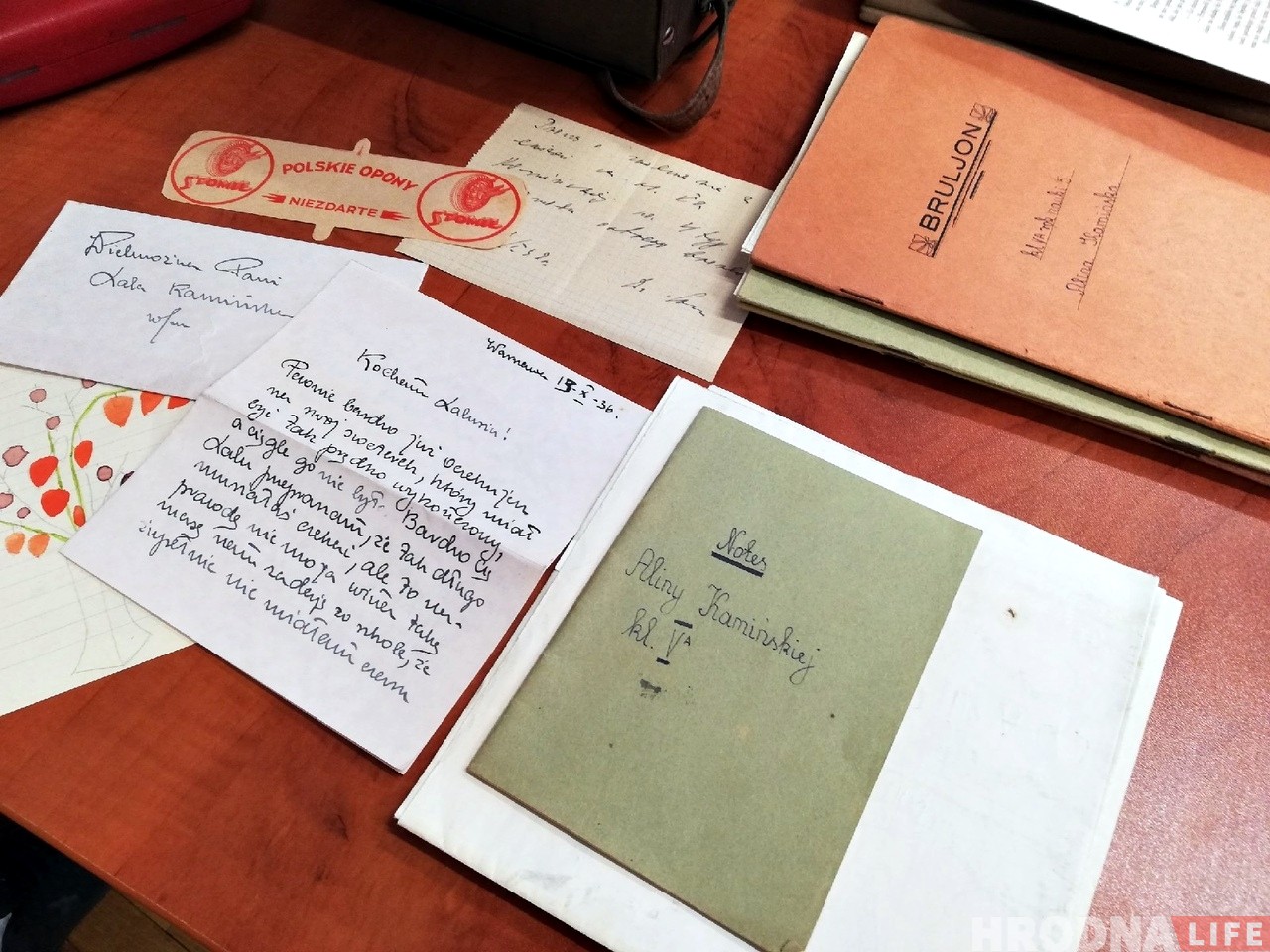 У польскім Слупску знайшлі партфель гродзенскай школьніцы, які пераносіць у канец 1930-х