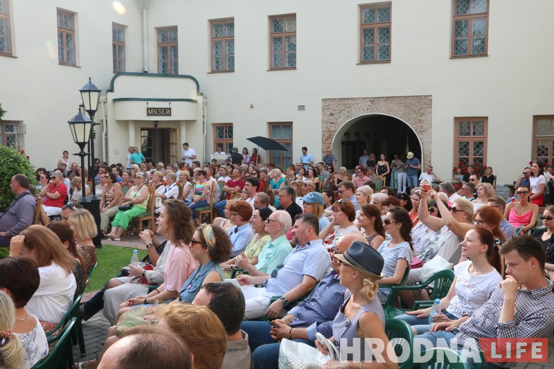 Аляксандр Краўчук працягвае знаёміць Гродна з джазавымі гісторыямі і выканаўцамі Аляксандр Краўчук працягвае знаёміць Гродна з джазавымі гісторыямі і выканаўцамі
