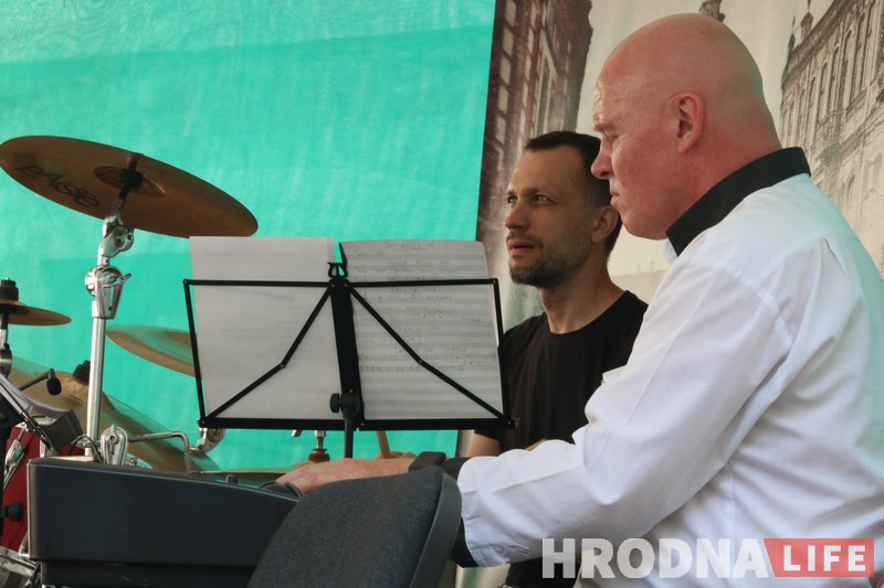 Аляксандр Краўчук працягвае знаёміць Гродна з джазавымі гісторыямі і выканаўцамі Аляксандр Краўчук працягвае знаёміць Гродна з джазавымі гісторыямі і выканаўцамі