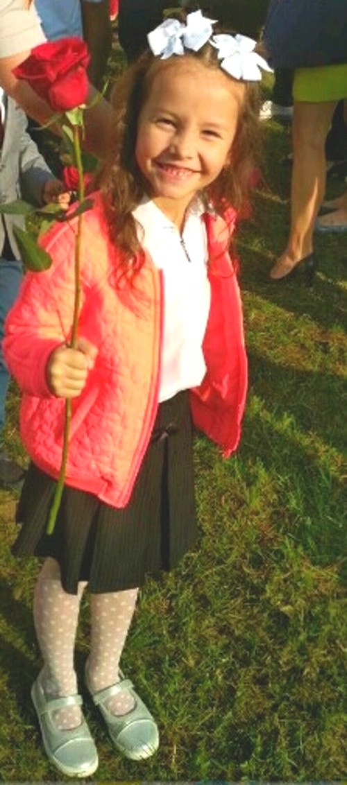 "Я вельмі хачу другое вушка і чуць, як усе". Патрэбна дапамога сямігадовай Алёне Уласенка "Я вельмі хачу другое вушка і чуць, як усе". Патрэбна дапамога сямігадовай Алёне Уласенка