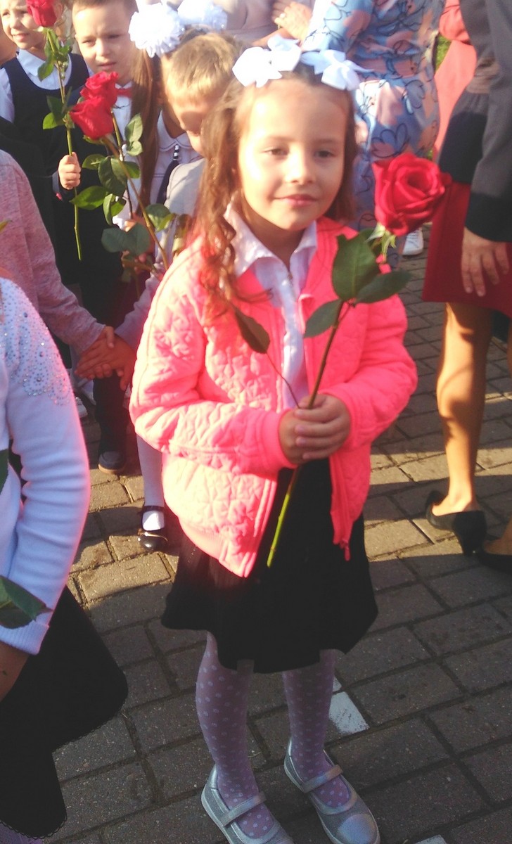 "Я вельмі хачу другое вушка і чуць, як усе". Патрэбна дапамога сямігадовай Алёне Уласенка "Я вельмі хачу другое вушка і чуць, як усе". Патрэбна дапамога сямігадовай Алёне Уласенка