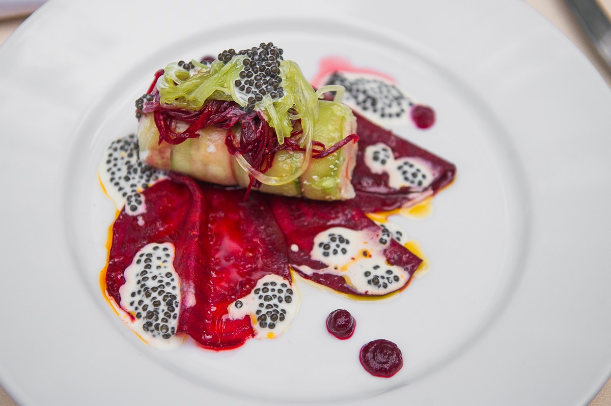 Ці свеціць Беларусі зорка "Мішлена": у Гродне прайшла вячэра ад французскага шэф-кухара Ці свеціць Беларусі зорка "Мішлена": у Гродне прайшла вячэра ад французскага шэф-кухара