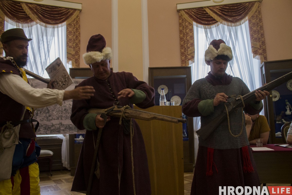 Адзін дзень з гісторыі Гродна: адноўленую гравюру XVI стагоддзя паказалі ў Новым замку Адзін дзень з гісторыі Гродна: адноўленую гравюру XVI стагоддзя паказалі ў Новым замку