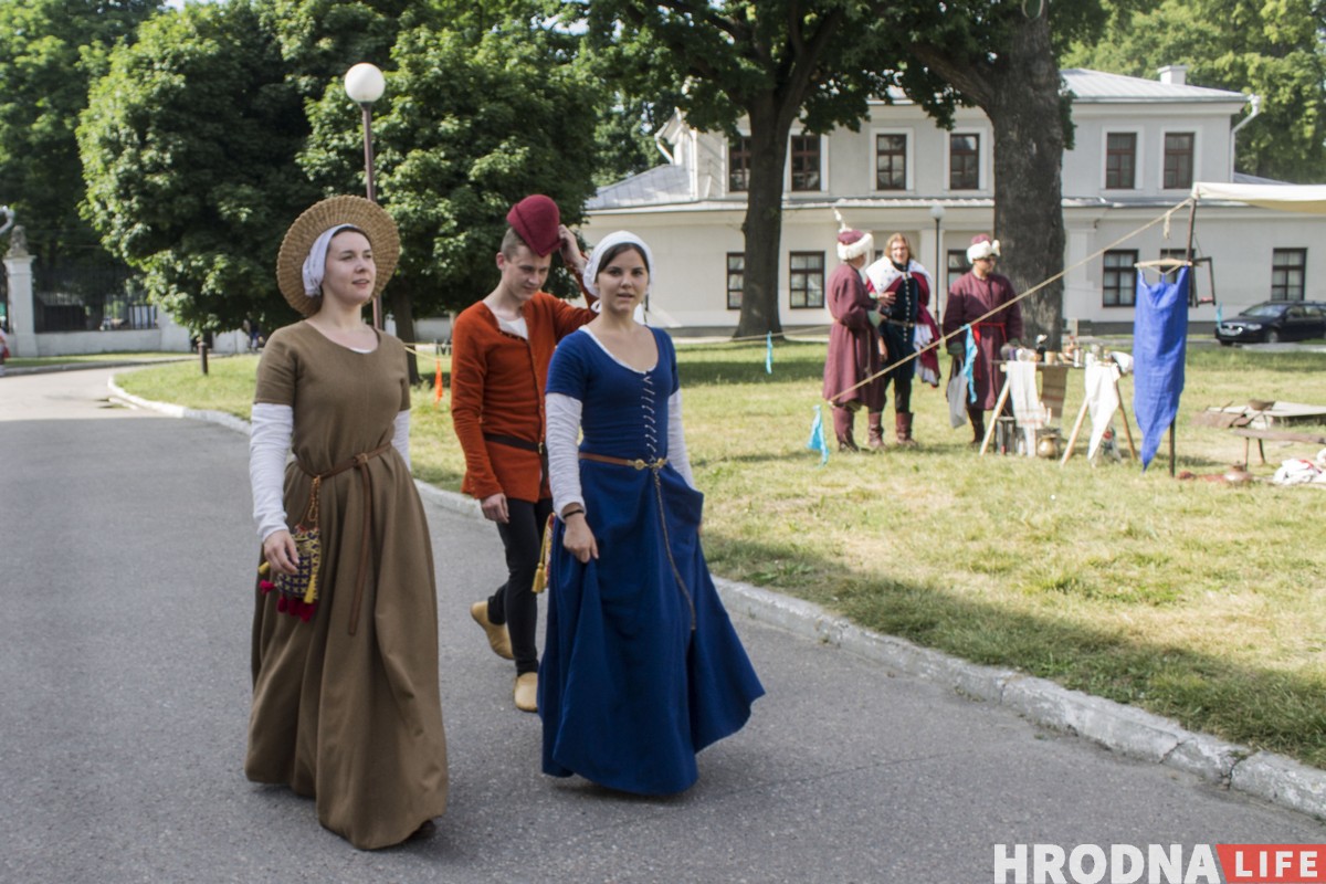 Адзін дзень з гісторыі Гродна: адноўленую гравюру XVI стагоддзя паказалі ў Новым замку Адзін дзень з гісторыі Гродна: адноўленую гравюру XVI стагоддзя паказалі ў Новым замку