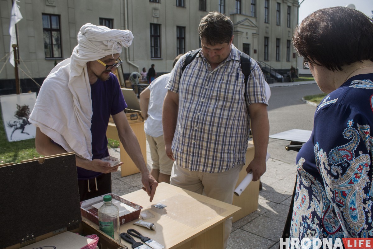 Адзін дзень з гісторыі Гродна: адноўленую гравюру XVI стагоддзя паказалі ў Новым замку Адзін дзень з гісторыі Гродна: адноўленую гравюру XVI стагоддзя паказалі ў Новым замку