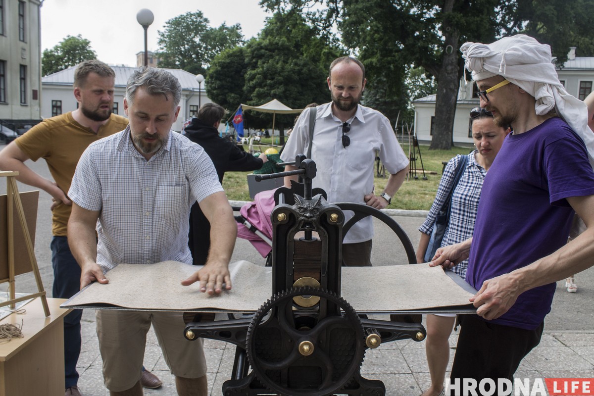 Адзін дзень з гісторыі Гродна: адноўленую гравюру XVI стагоддзя паказалі ў Новым замку Адзін дзень з гісторыі Гродна: адноўленую гравюру XVI стагоддзя паказалі ў Новым замку