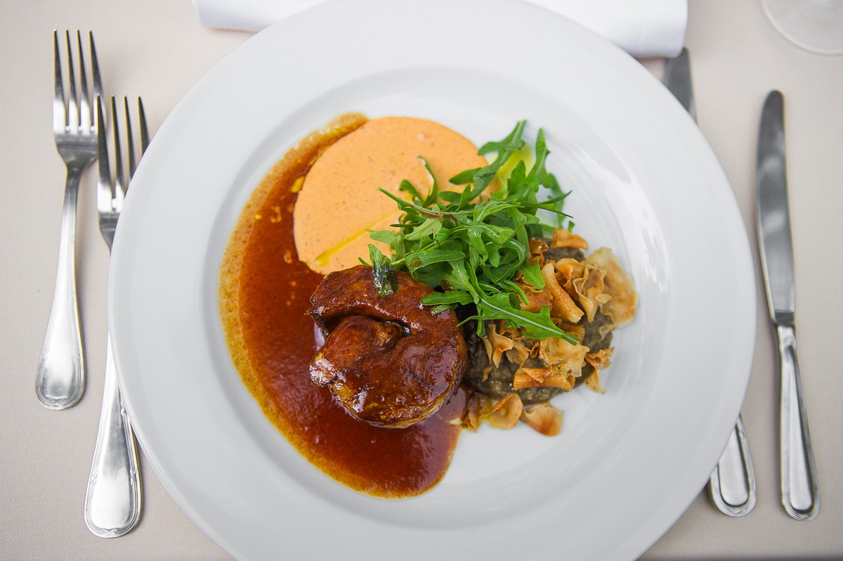 Ці свеціць Беларусі зорка "Мішлена": у Гродне прайшла вячэра ад французскага шэф-кухара Ці свеціць Беларусі зорка "Мішлена": у Гродне прайшла вячэра ад французскага шэф-кухара