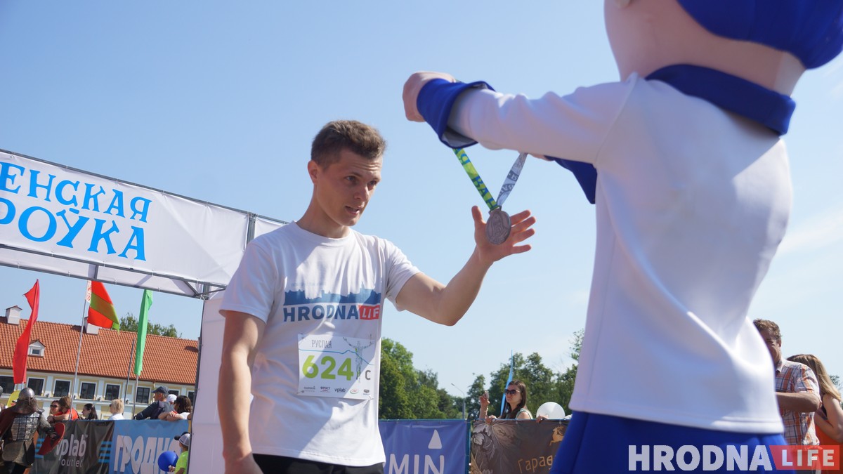 Трэцяя "Гарадзенская вандроўка” прайшла па вуліцах Гродна (ШУКАЙЦЕ СЯБЕ) Трэцяя "Гарадзенская вандроўка” прайшла па вуліцах Гродна (ШУКАЙЦЕ СЯБЕ)