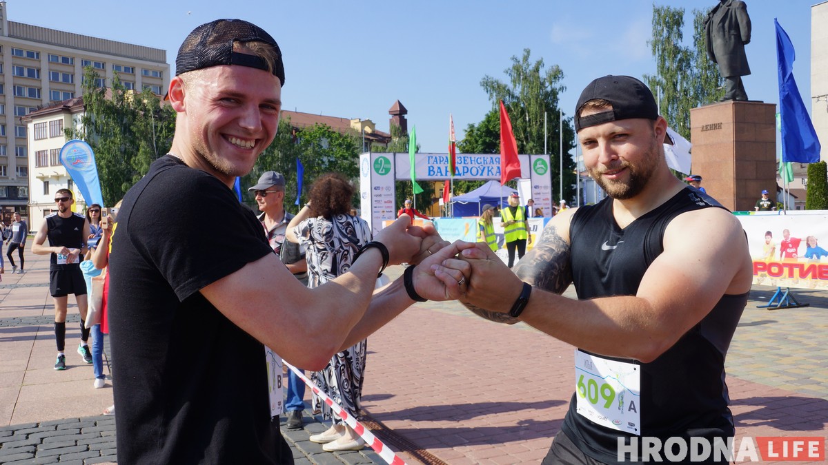 Трэцяя "Гарадзенская вандроўка” прайшла па вуліцах Гродна (ШУКАЙЦЕ СЯБЕ) Трэцяя "Гарадзенская вандроўка” прайшла па вуліцах Гродна (ШУКАЙЦЕ СЯБЕ)