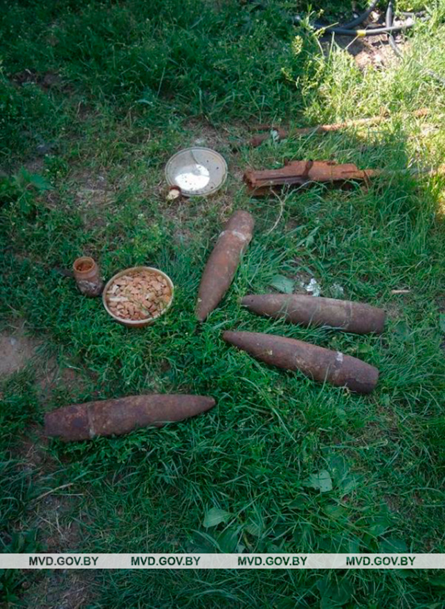 Пенсіянер - чорны капальнік захоўваў дома снарады і траціл