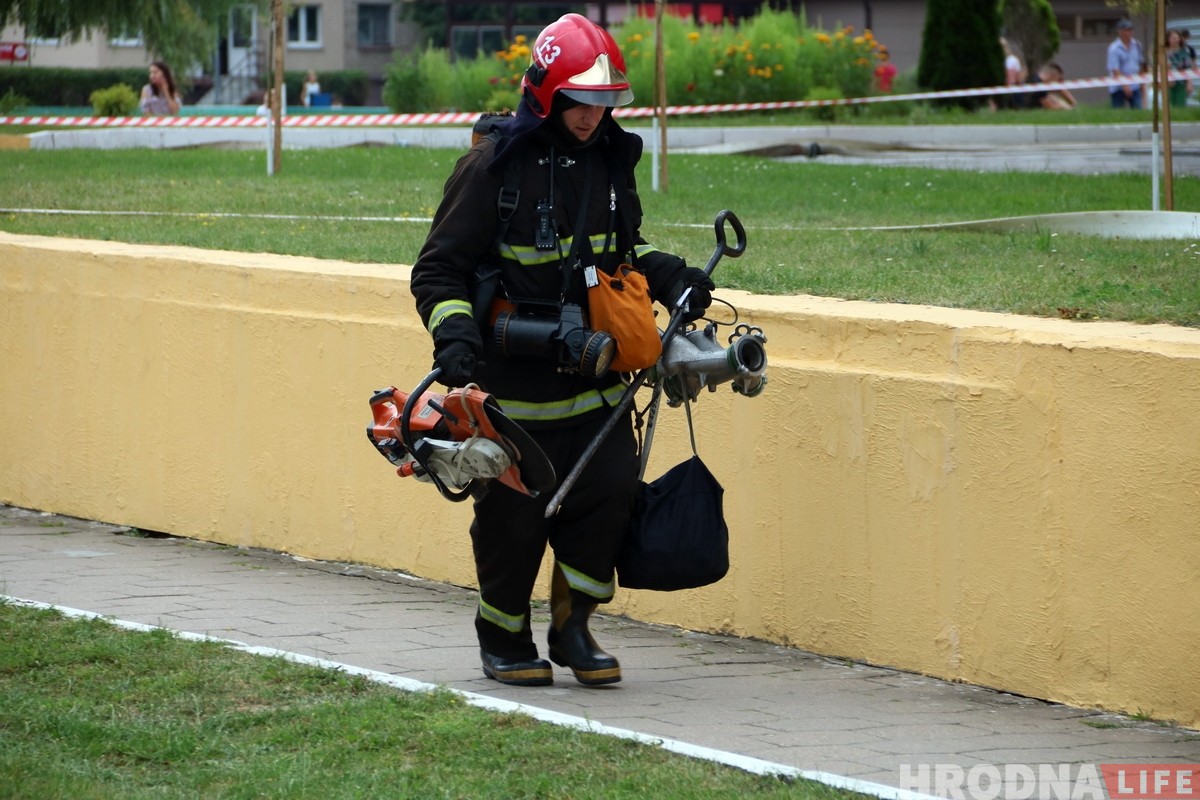 Кинотеатр "Октябрь" не горит: у гродненских спасателей проходят внезапные учения