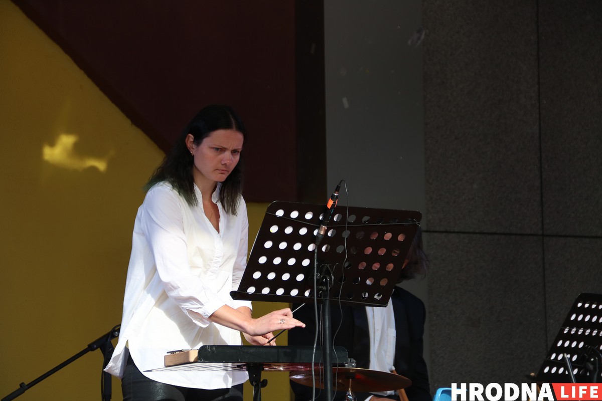 Застрэліць качку на вячэру і станцаваць вальс. У парку Жылібера гралі Штрауса для ўсіх Застрэліць качку на вячэру і станцаваць вальс. У парку Жылібера гралі Штрауса для ўсіх